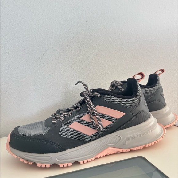 ADIDAS GREY & PINK LACE UP TENNIS SHOES SZ 7.5 - Picture 1 of 8